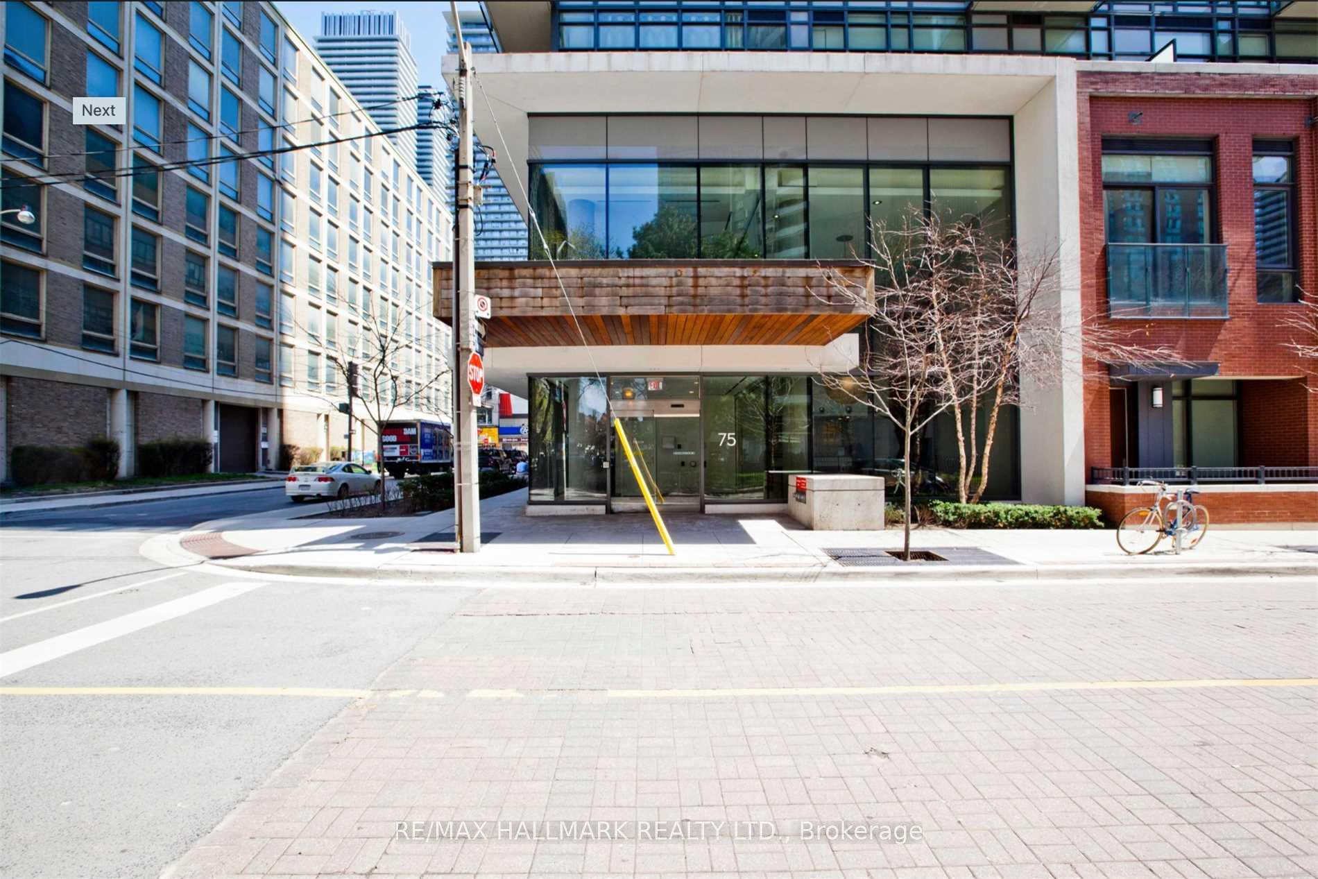 Photo 2 of Unit 2002, 75 St Nicholas Street, Toronto, Bay Street Corridor — HOMEH