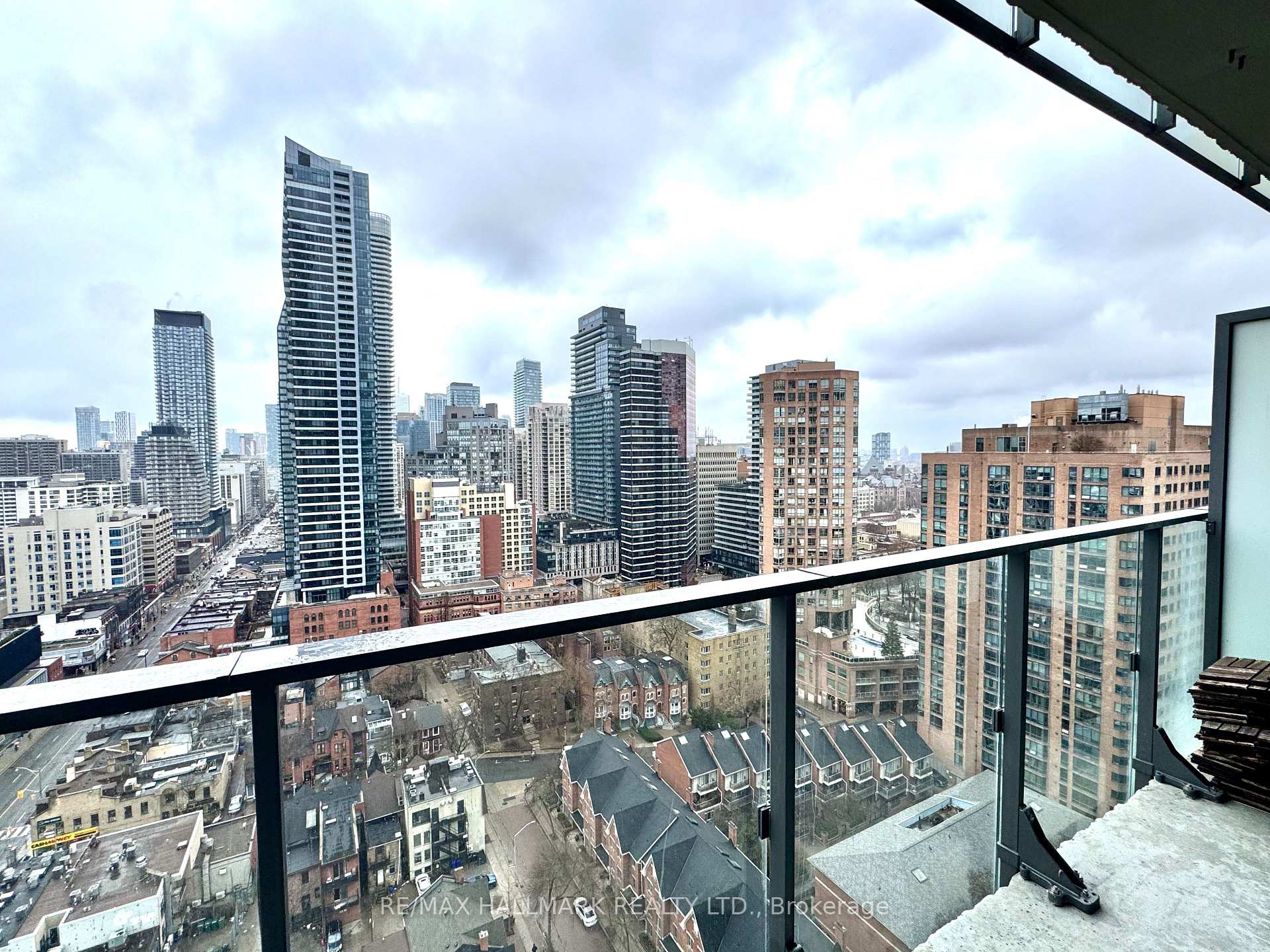 Photo 18 of Unit 2002, 75 St Nicholas Street, Toronto, Bay Street Corridor — HOMEH