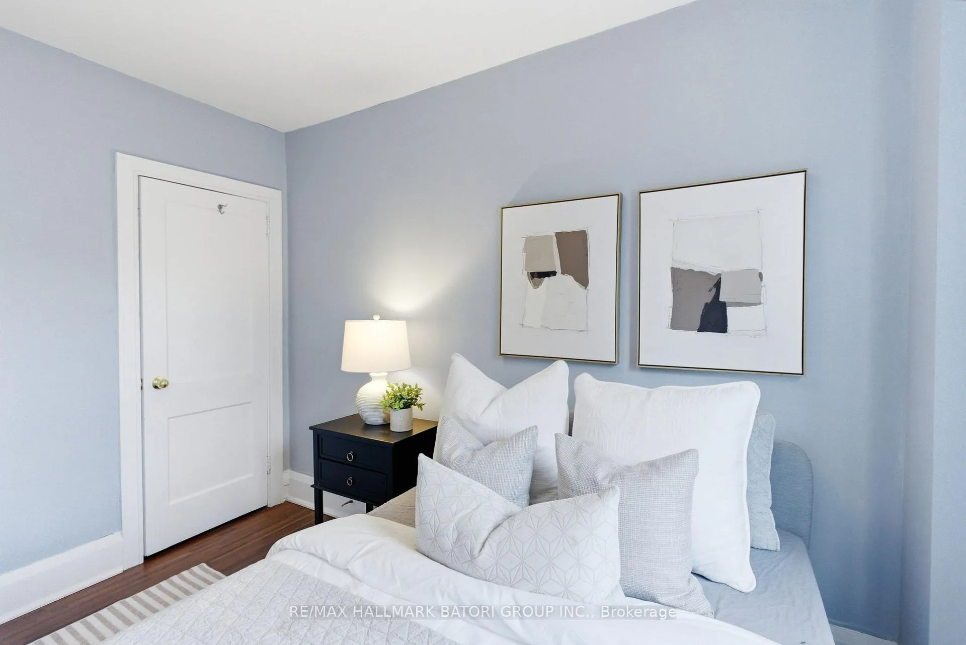 Photo 18 of 261 Castlefield Avenue, Toronto, Yonge-Eglinton — HOMEH
