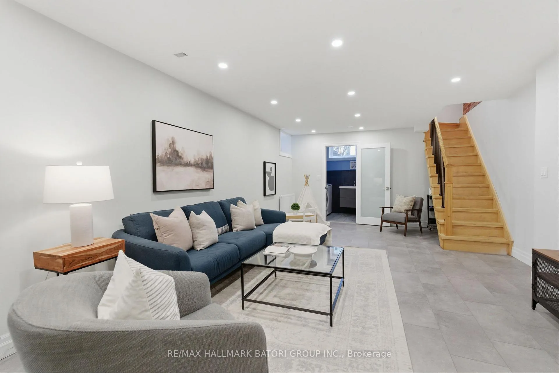 Photo 20 of 261 Castlefield Avenue, Toronto, Yonge-Eglinton — HOMEH