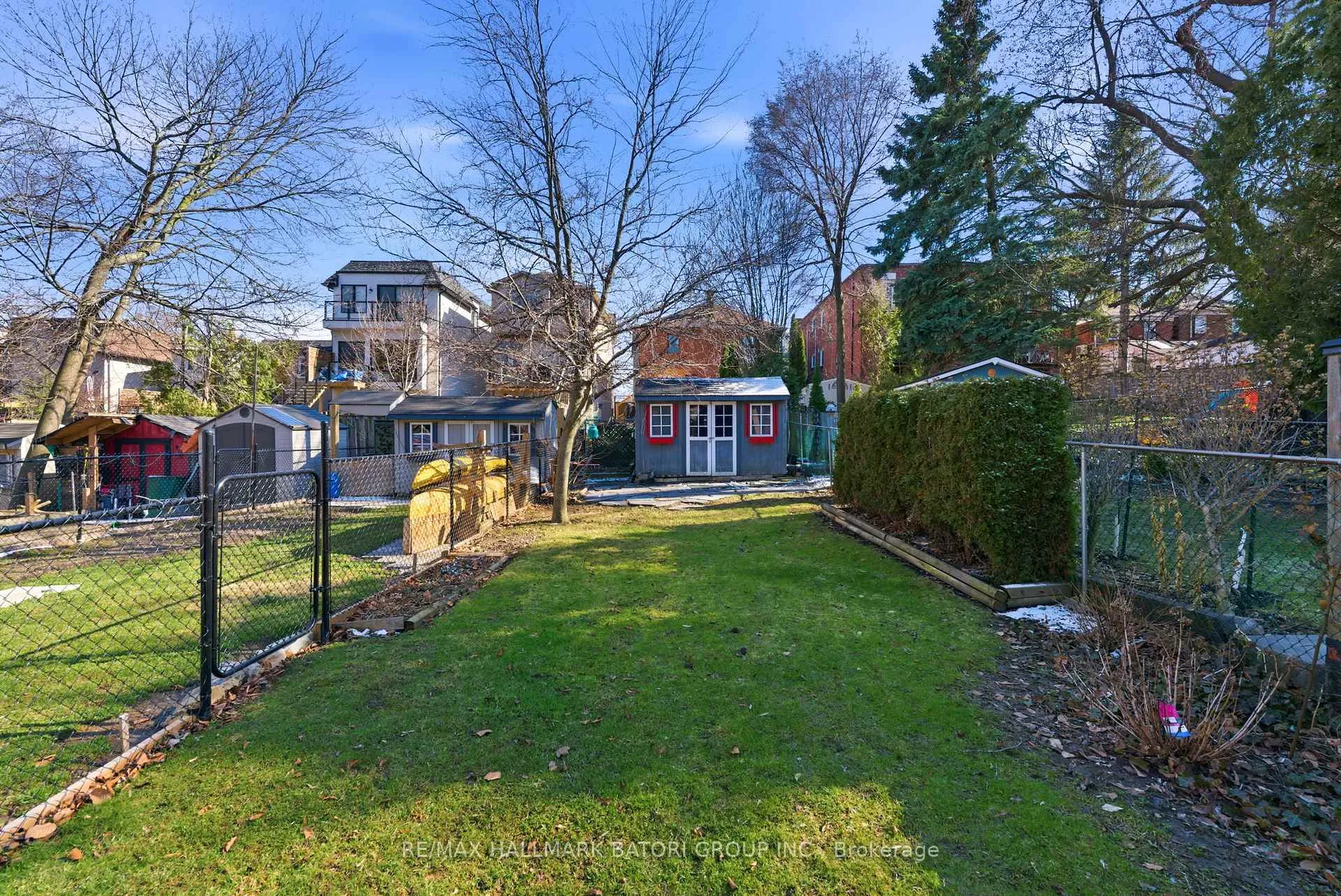Photo 25 of 261 Castlefield Avenue, Toronto, Yonge-Eglinton — HOMEH