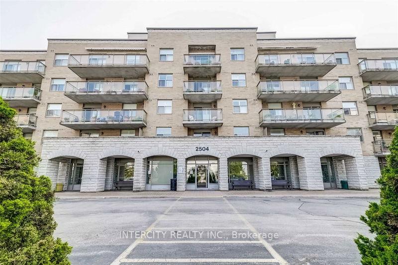 Photo 2 of Unit 515, 2504 Rutherford Road, Vaughan, Maple — HOMEH