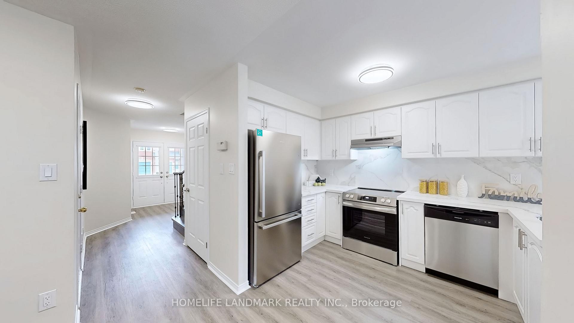 Photo 4 of 107 Downey Circle, Aurora, Bayview Wellington — HOMEH