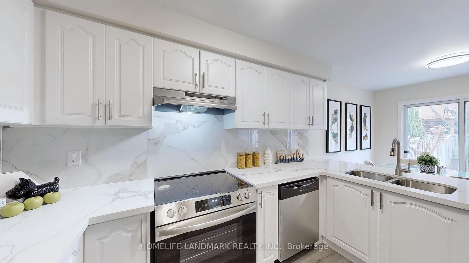 Photo 7 of 107 Downey Circle, Aurora, Bayview Wellington — HOMEH