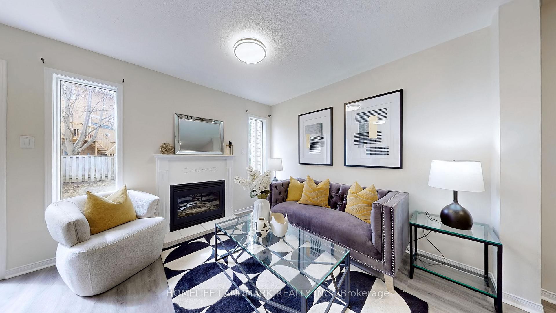 Photo 13 of 107 Downey Circle, Aurora, Bayview Wellington — HOMEH