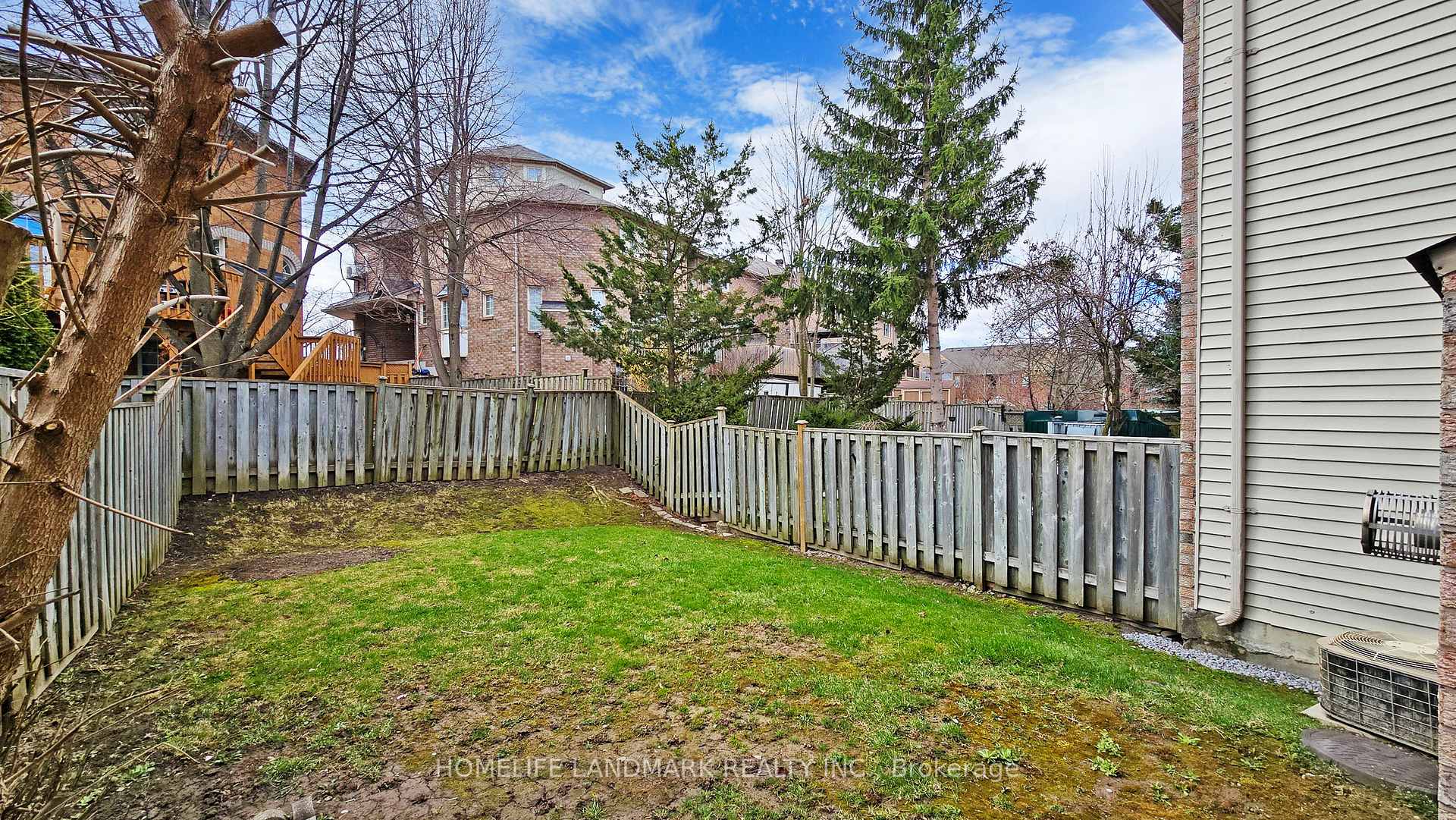 Photo 33 of 107 Downey Circle, Aurora, Bayview Wellington — HOMEH
