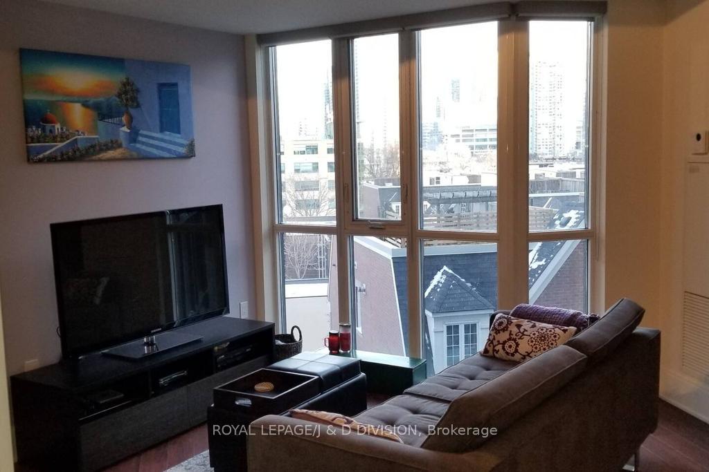Photo 3 of Unit 515, 560 Front Street W, Toronto, Waterfront Communities — HOMEH