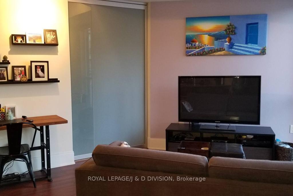 Photo 4 of Unit 515, 560 Front Street W, Toronto, Waterfront Communities — HOMEH