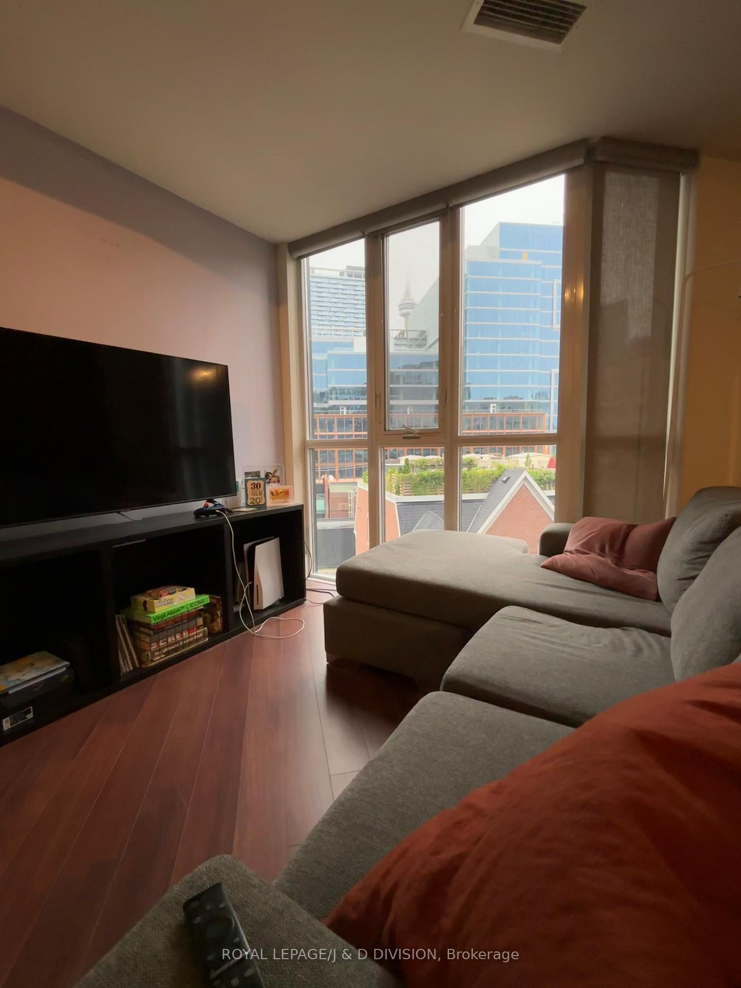 Photo 5 of Unit 515, 560 Front Street W, Toronto, Waterfront Communities — HOMEH