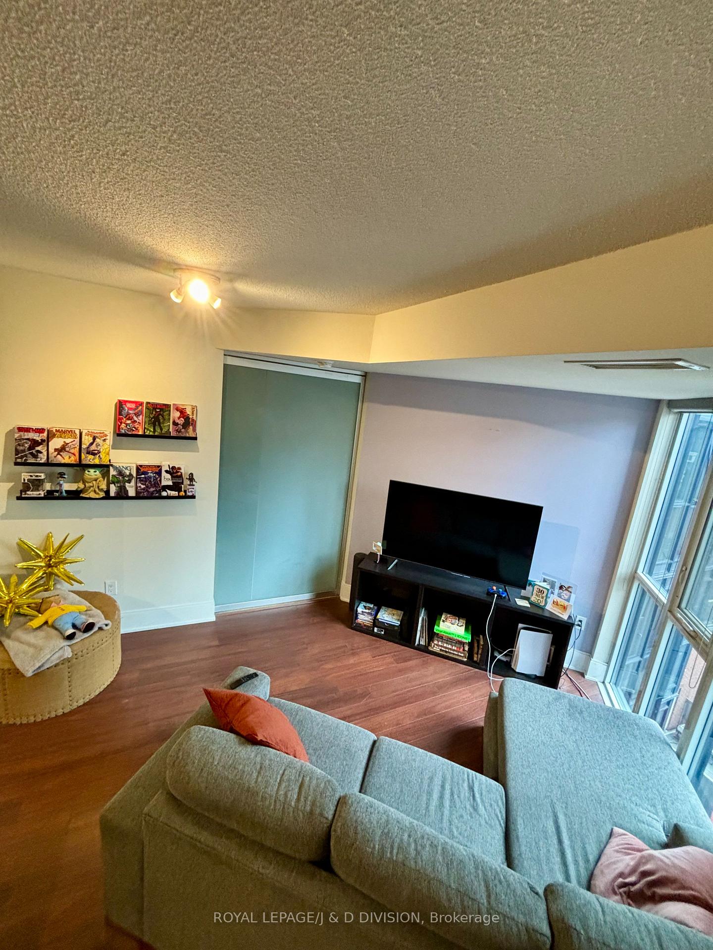 Photo 6 of Unit 515, 560 Front Street W, Toronto, Waterfront Communities — HOMEH
