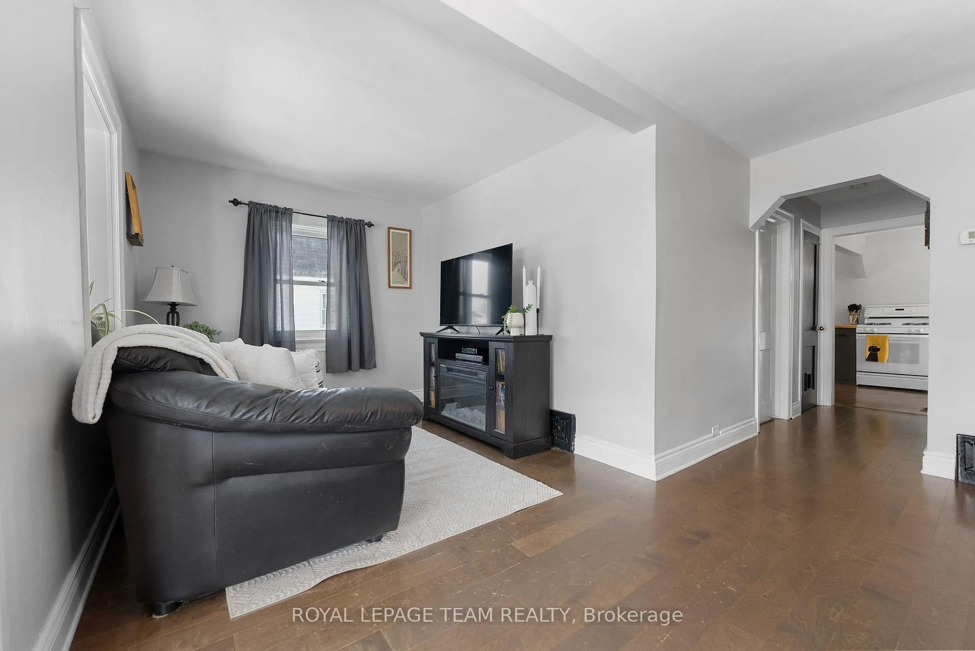 Photo 5 of 253 Mclean Street, Renfrew — HOMEH