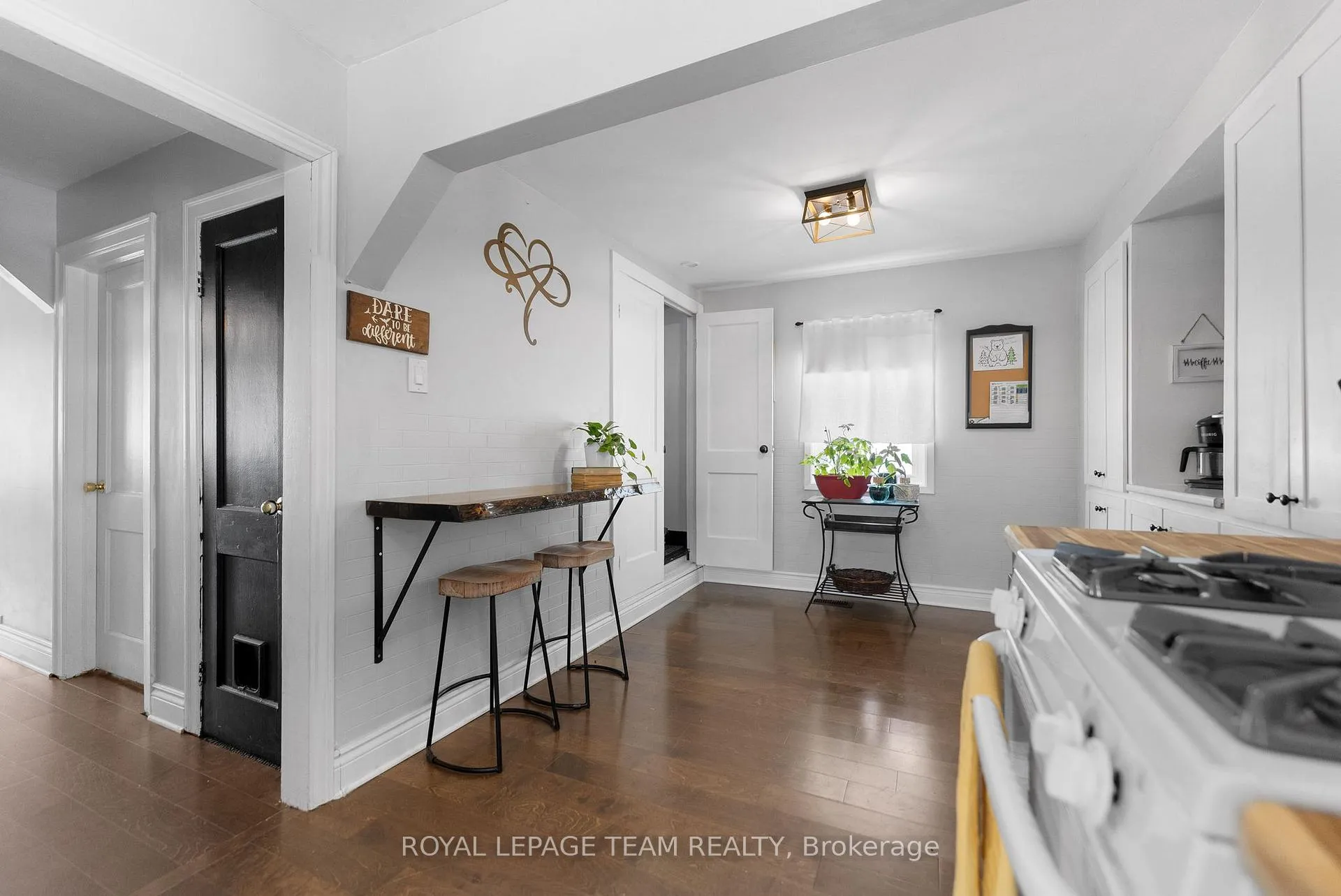 Photo 12 of 253 Mclean Street, Renfrew — HOMEH