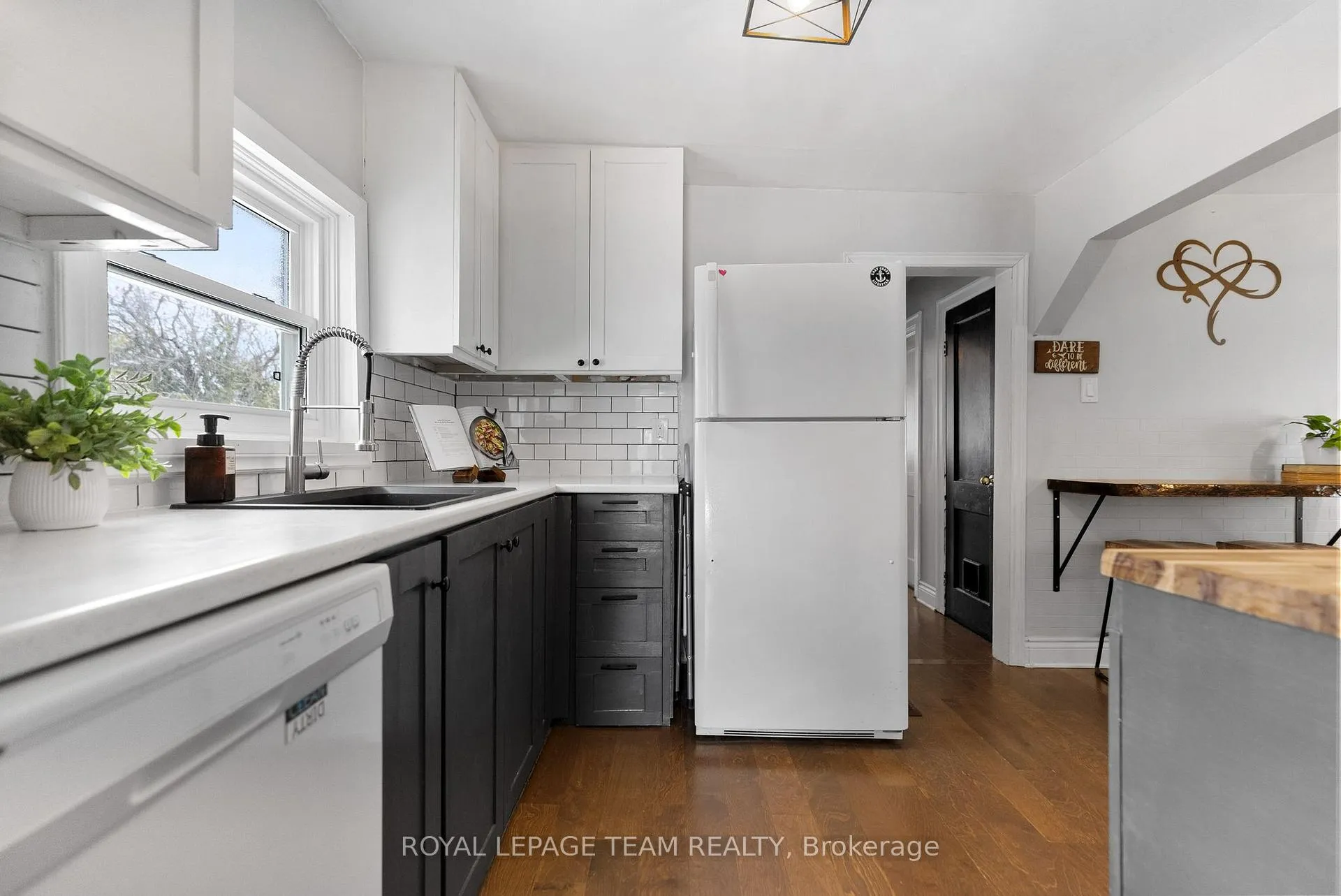 Photo 15 of 253 Mclean Street, Renfrew — HOMEH
