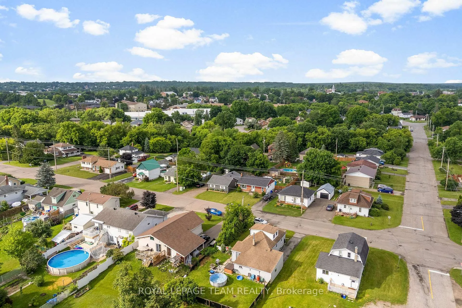 Photo 27 of 253 Mclean Street, Renfrew — HOMEH