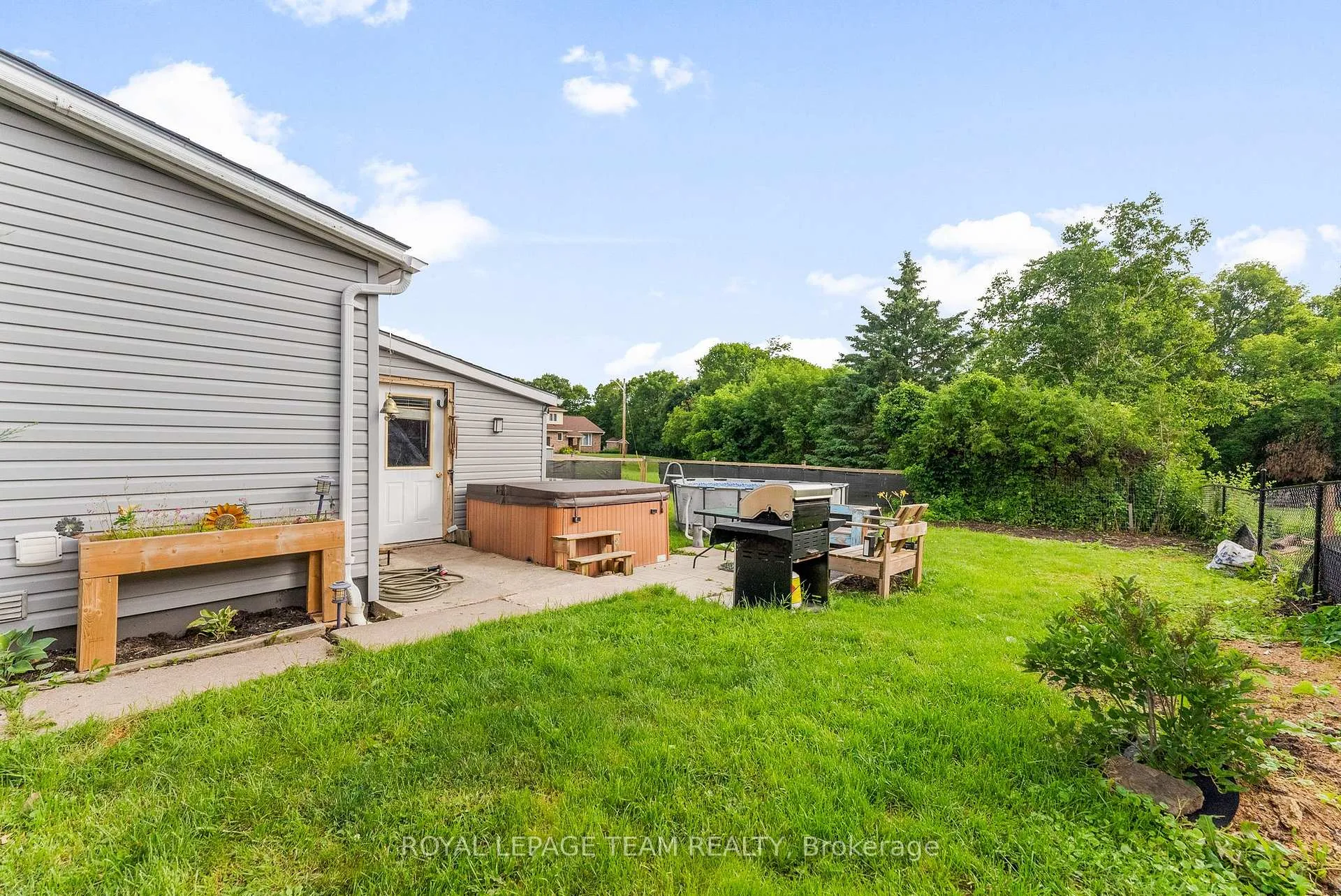Photo 29 of 253 Mclean Street, Renfrew — HOMEH