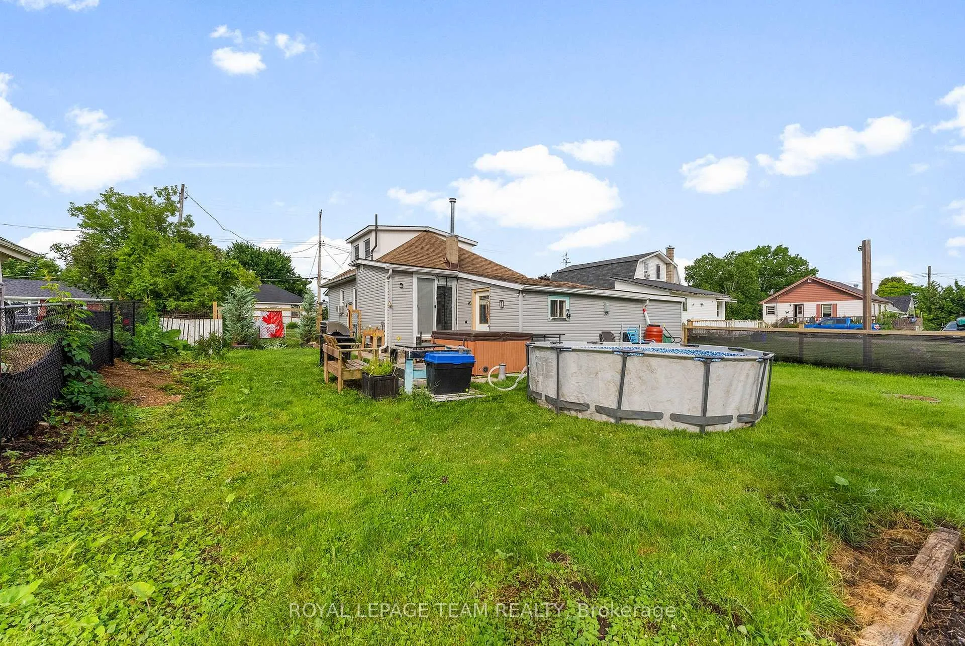 Photo 31 of 253 Mclean Street, Renfrew — HOMEH