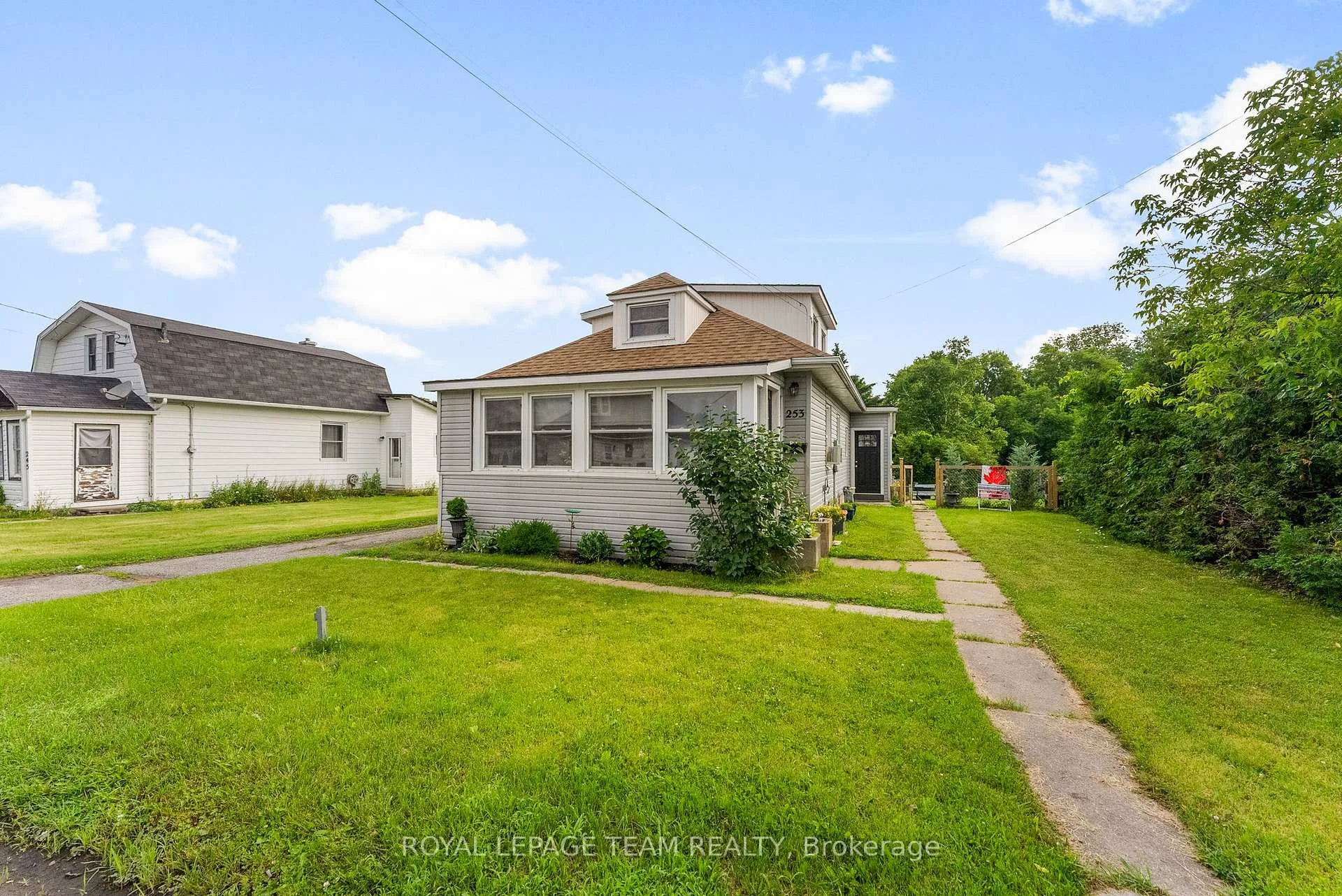 Photo 33 of 253 Mclean Street, Renfrew — HOMEH