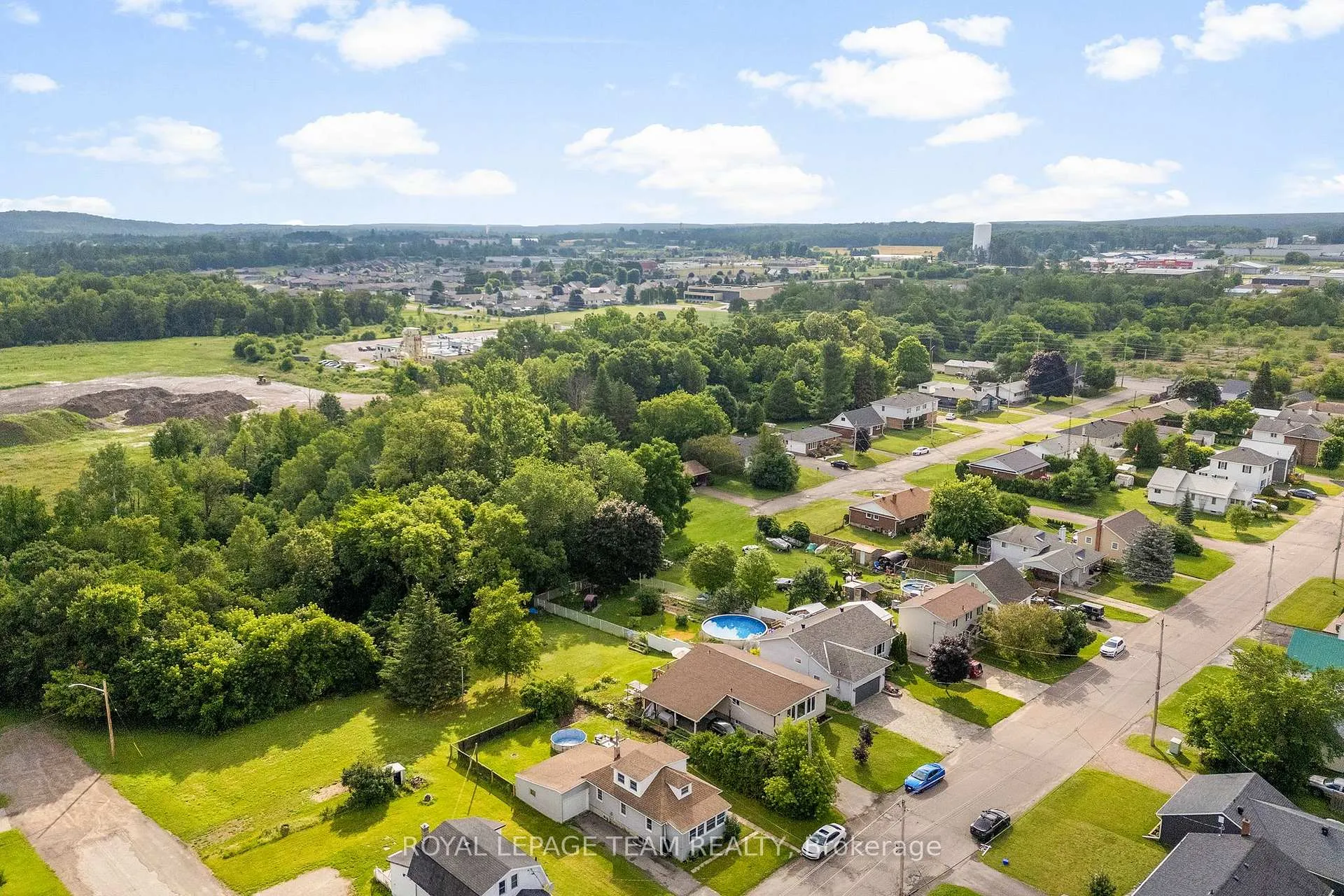 Photo 35 of 253 Mclean Street, Renfrew — HOMEH