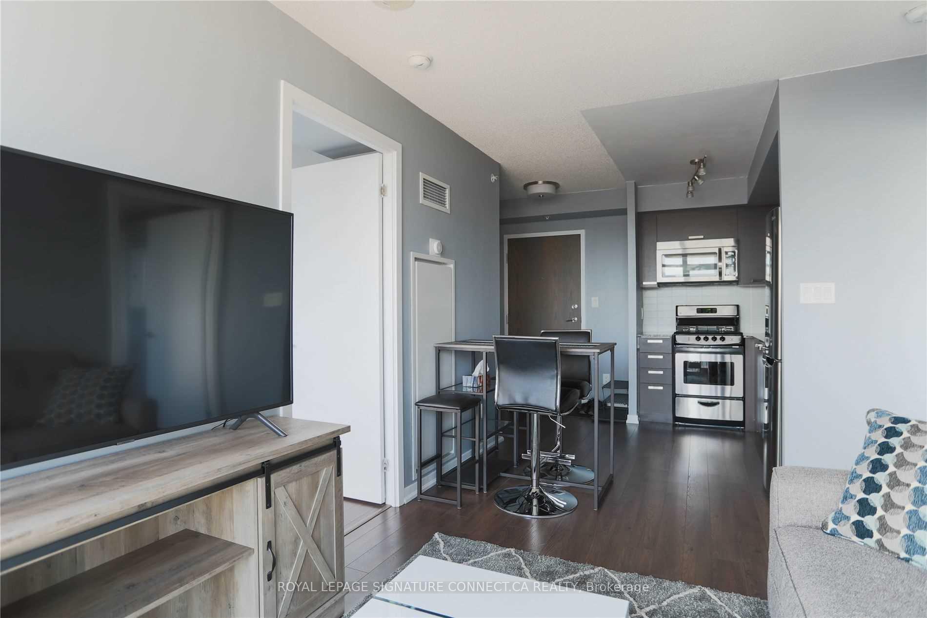 Photo 11 of Unit 1033, 68 Abell Street, Toronto, Little Portugal — HOMEH
