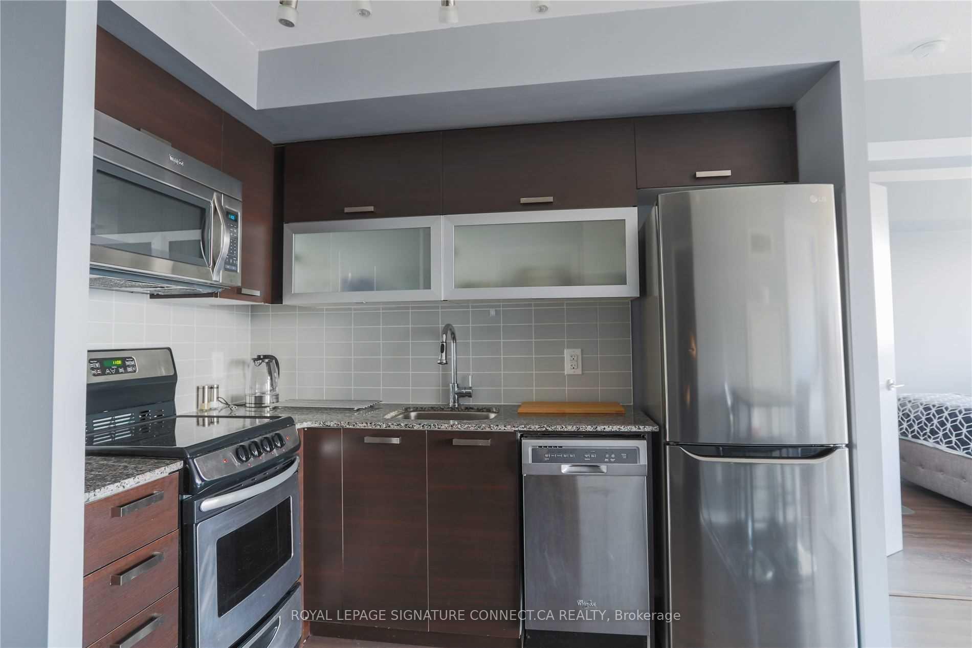Photo 13 of Unit 1033, 68 Abell Street, Toronto, Little Portugal — HOMEH