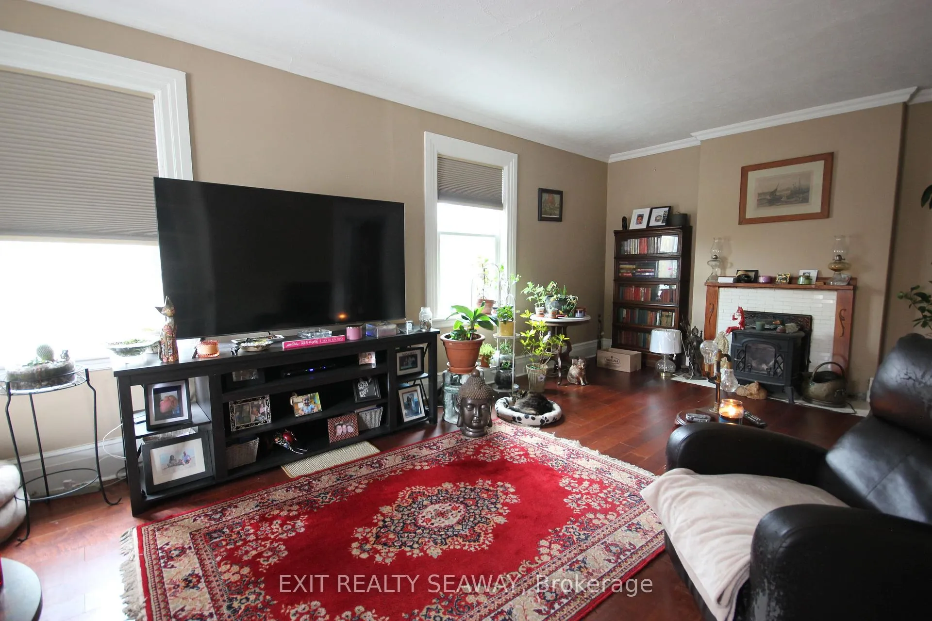 Photo 6 of 72 John Street, Brockville — HOMEH