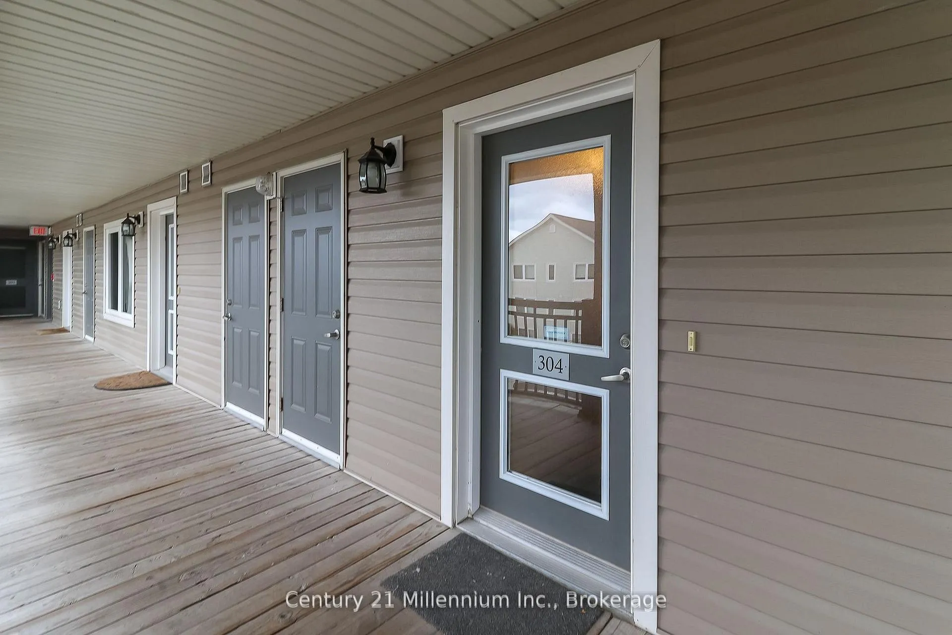 Photo 4 of Unit 304, 2 Brandy Lane Drive, Collingwood — HOMEH