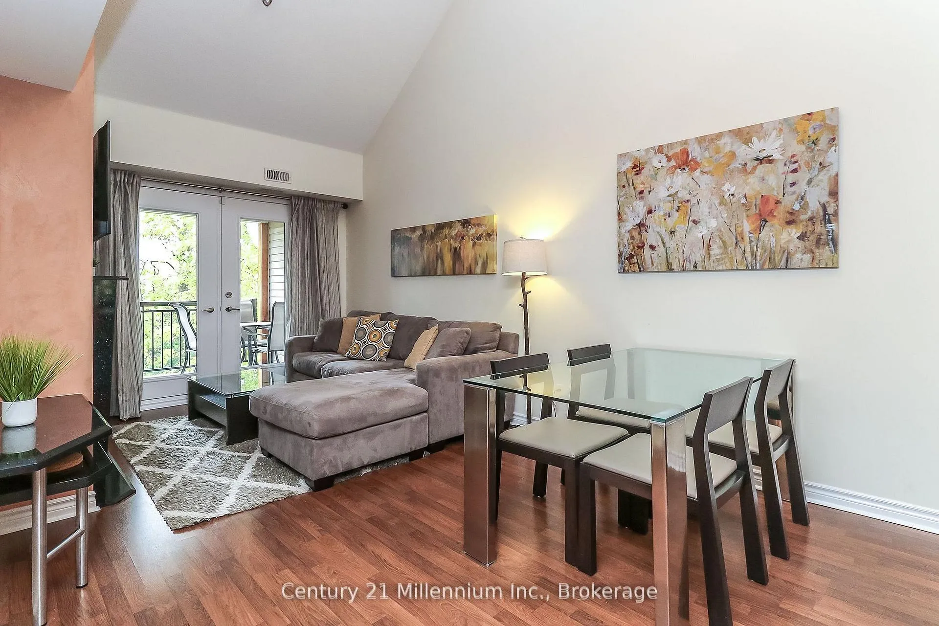Photo 17 of Unit 304, 2 Brandy Lane Drive, Collingwood — HOMEH