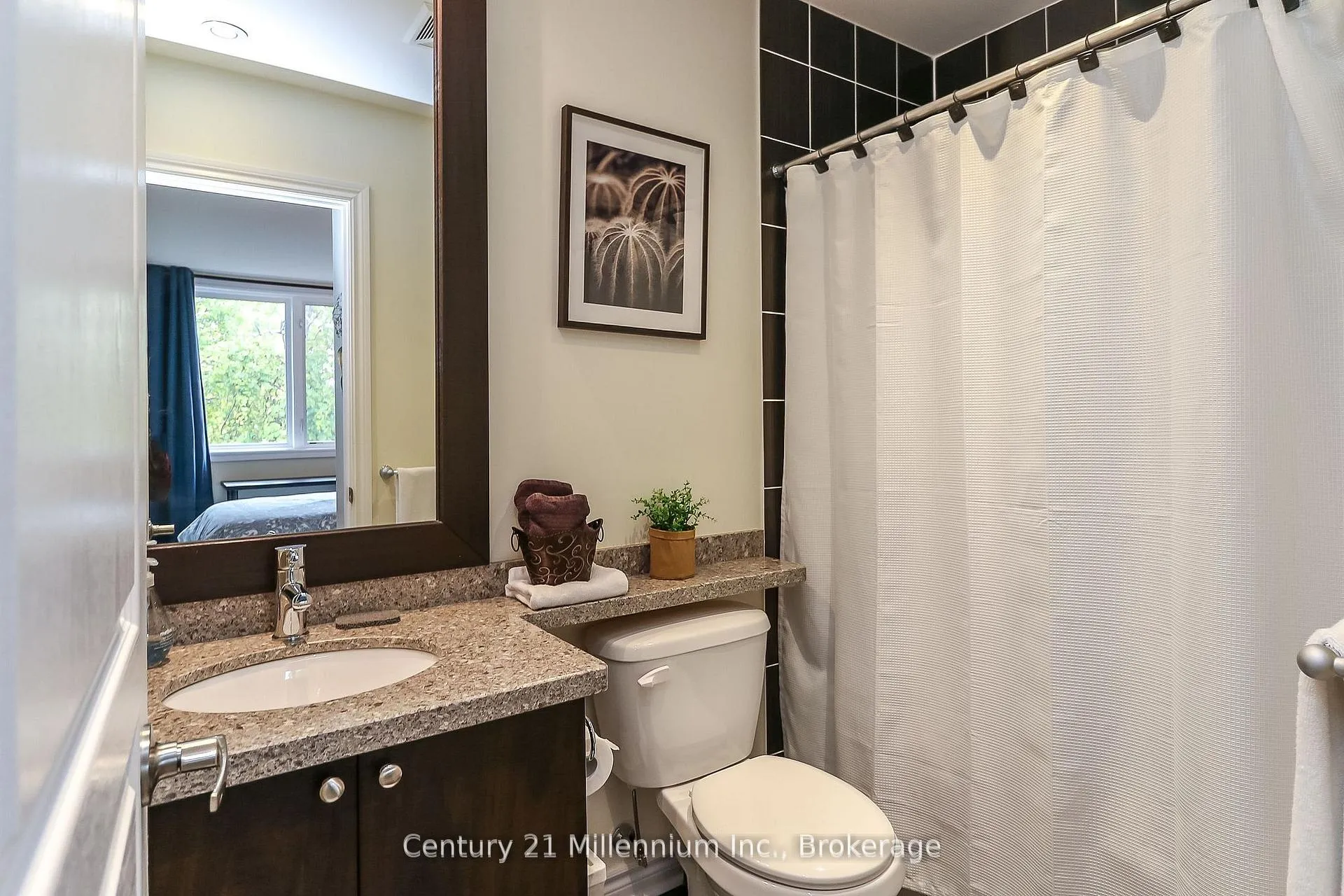 Photo 27 of Unit 304, 2 Brandy Lane Drive, Collingwood — HOMEH
