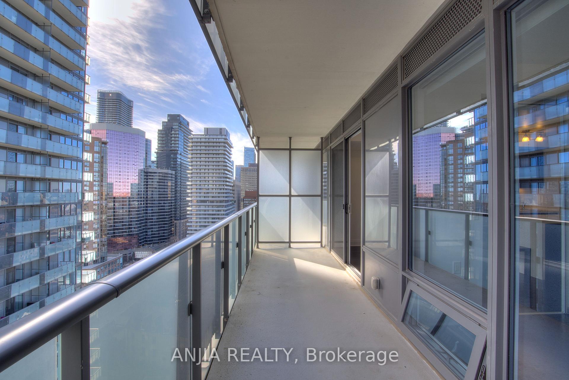 Photo 11 of Unit 1701, 65 St Mary Street, Toronto, Bay Street Corridor — HOMEH