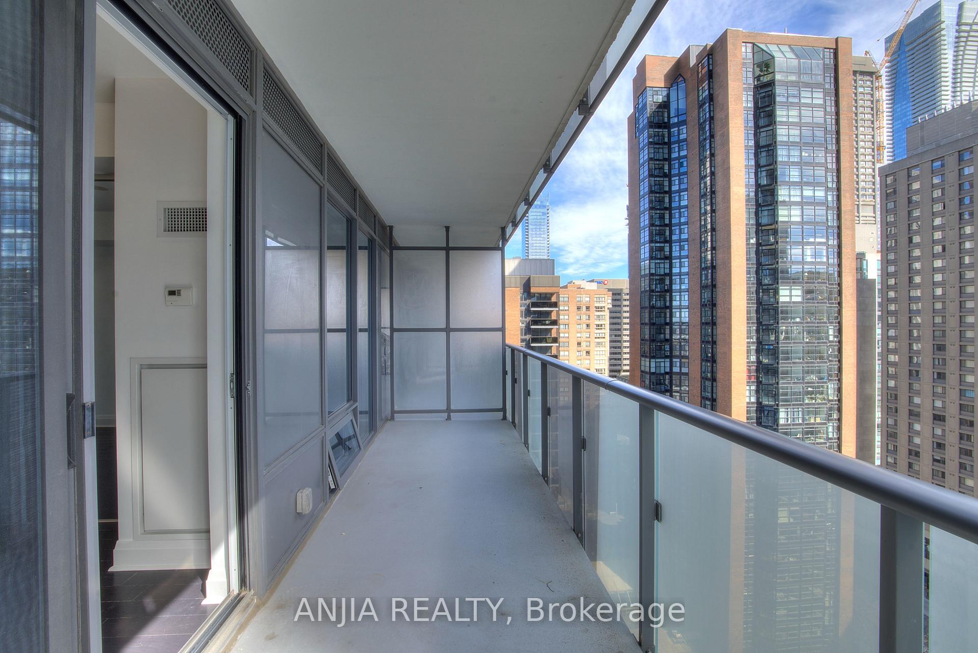Photo 12 of Unit 1701, 65 St Mary Street, Toronto, Bay Street Corridor — HOMEH