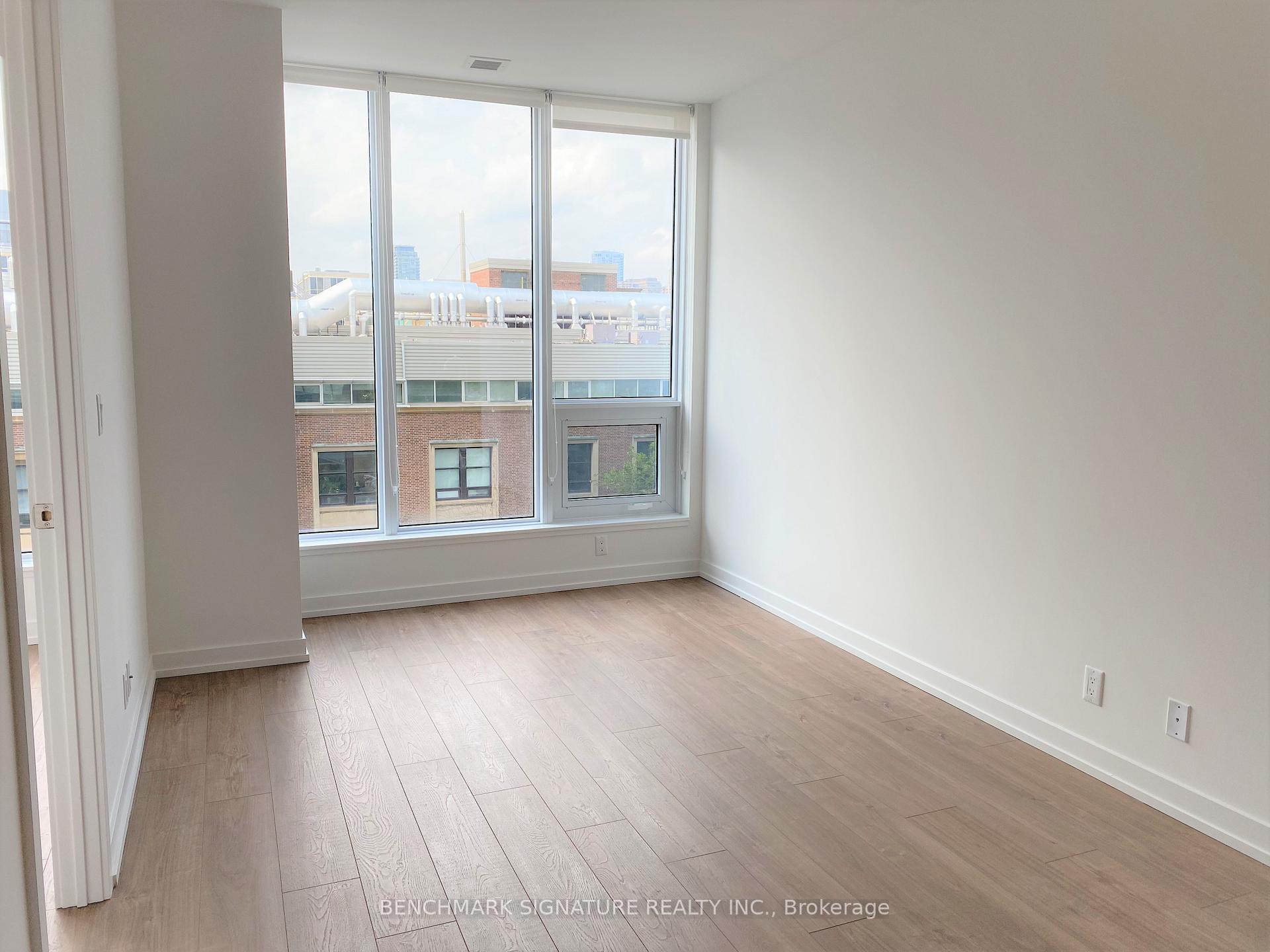 Photo 2 of Unit 607, 203 College Street, Toronto, Kensington-Chinatown — HOMEH