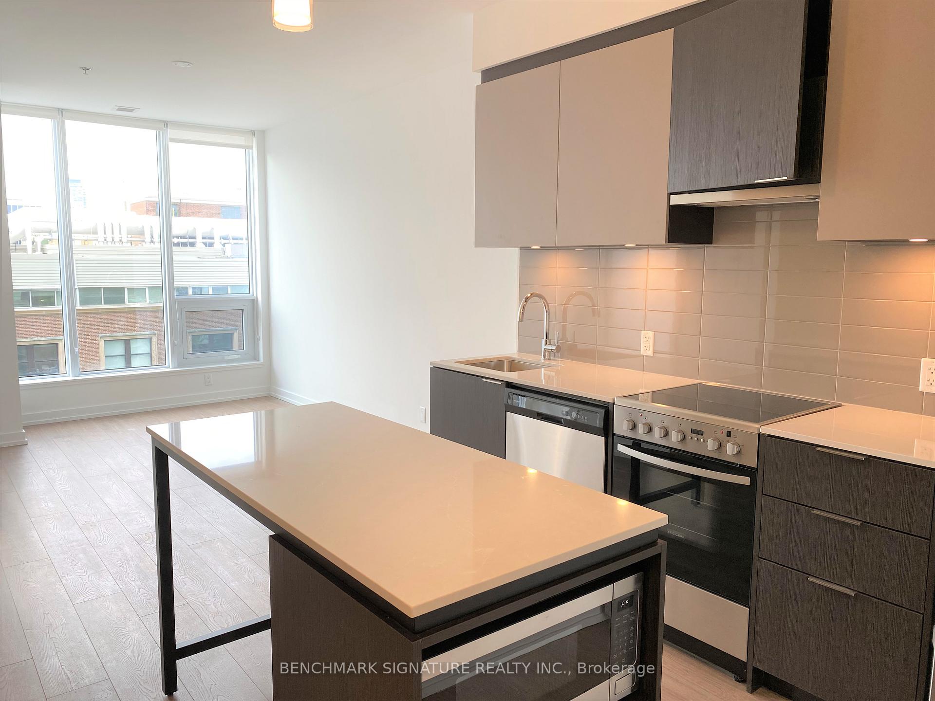 Photo 3 of Unit 607, 203 College Street, Toronto, Kensington-Chinatown — HOMEH