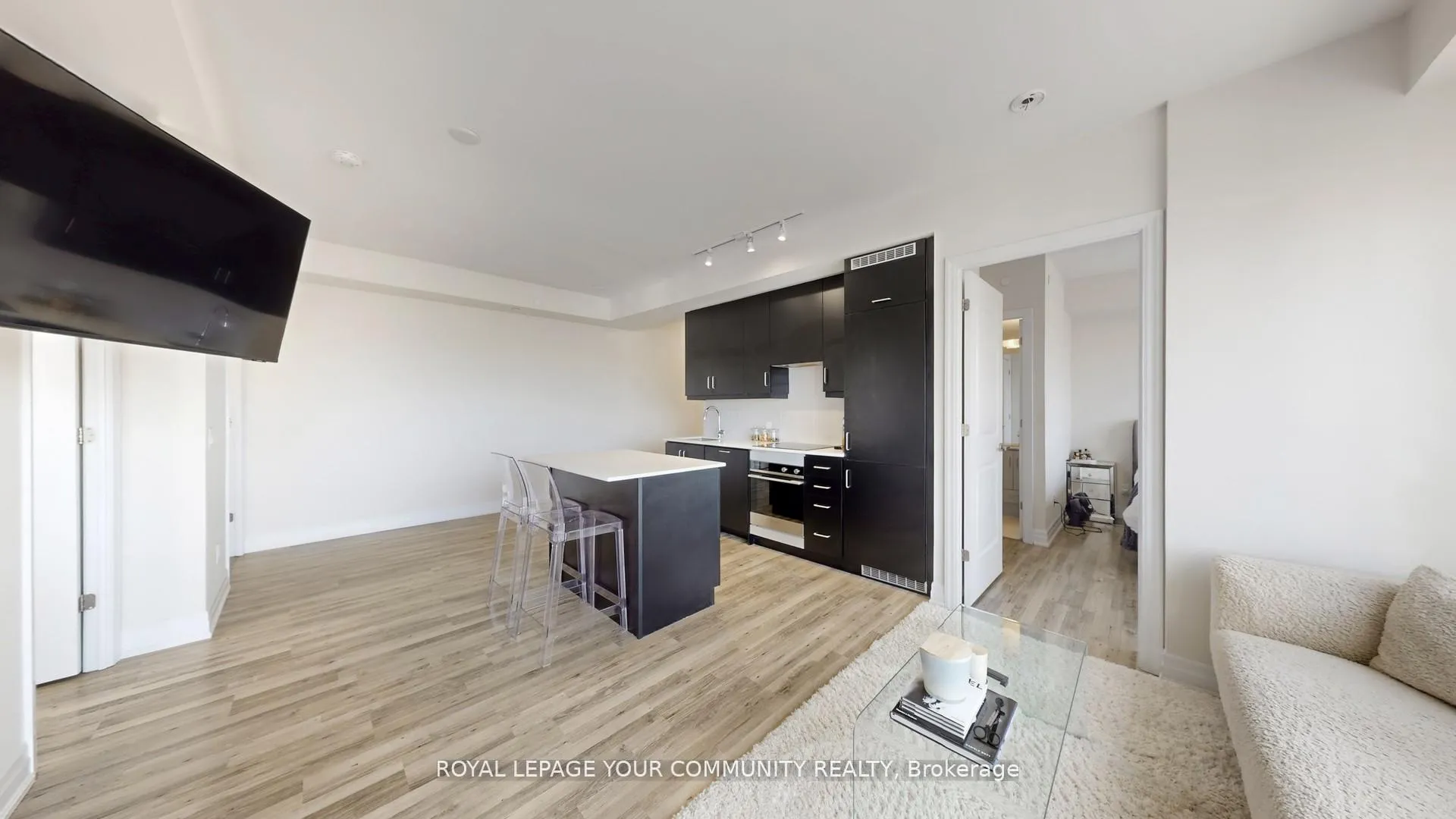 Photo 5 of Unit 1009, 9075 Jane Street, Vaughan, Concord — HOMEH