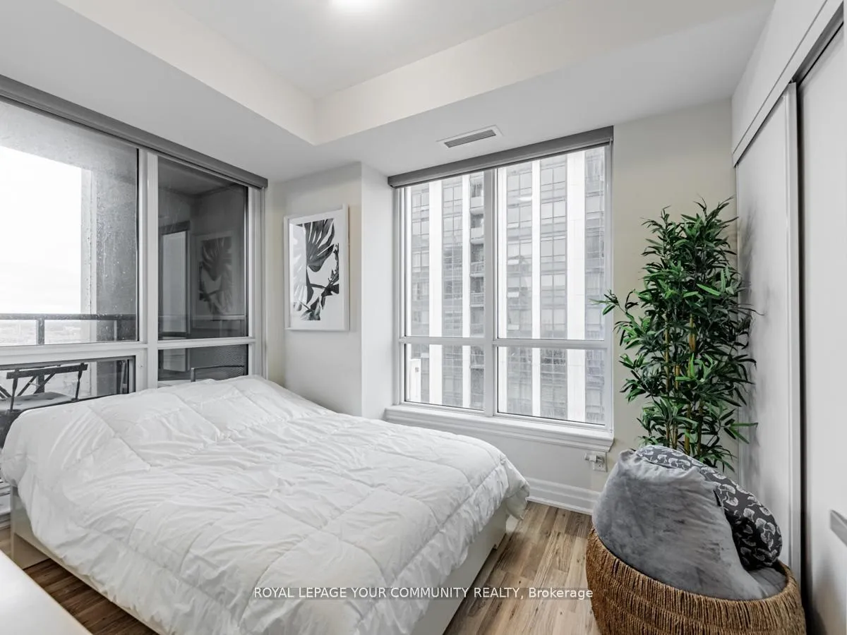 Photo 12 of Unit 1009, 9075 Jane Street, Vaughan, Concord — HOMEH