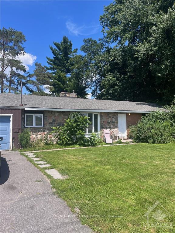 Front of 3433 Carling Avenue