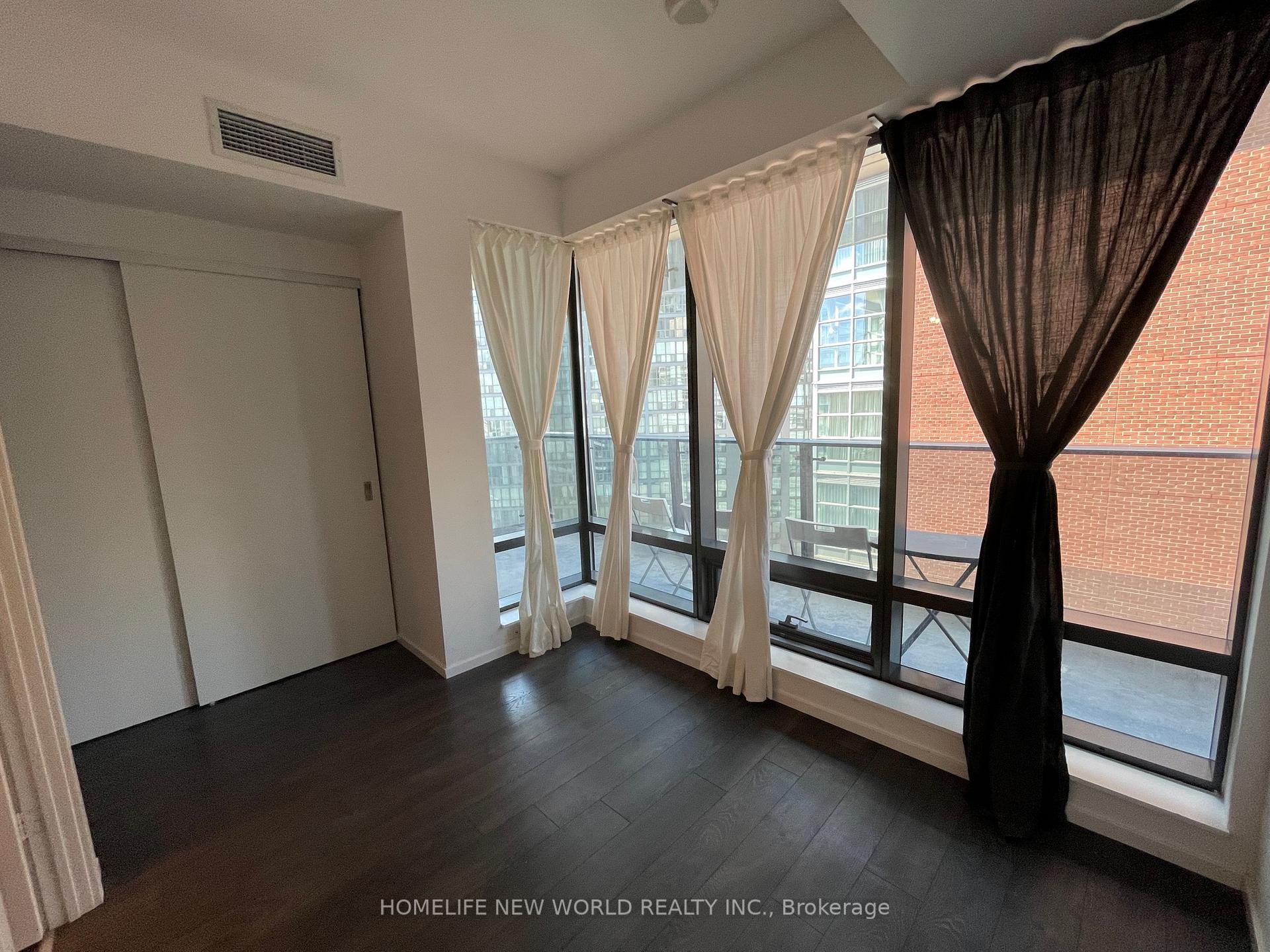 Photo 8 of Unit 1105, 5 St Joseph Street, Toronto, Bay Street Corridor — HOMEH