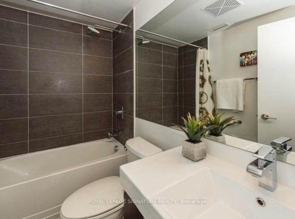 Photo 7 of Unit 206, 478 King Street W, Toronto, Waterfront Communities — HOMEH