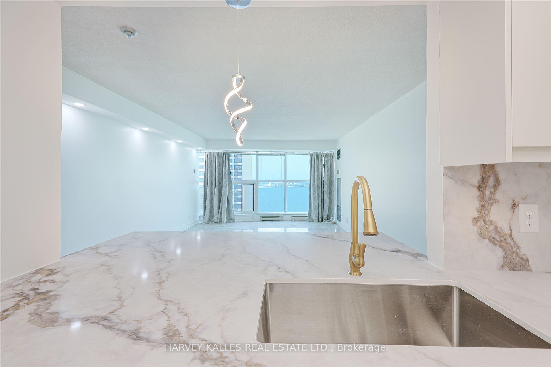 Photo 14 of Unit 2506, 99 Harbour Square, Toronto, Waterfront Communities — HOMEH