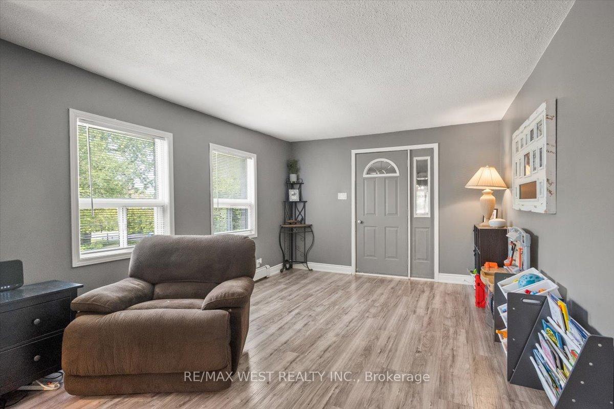 Photo 3 of 25685 Maple Beach Road, Brock, Beaverton — HOMEH