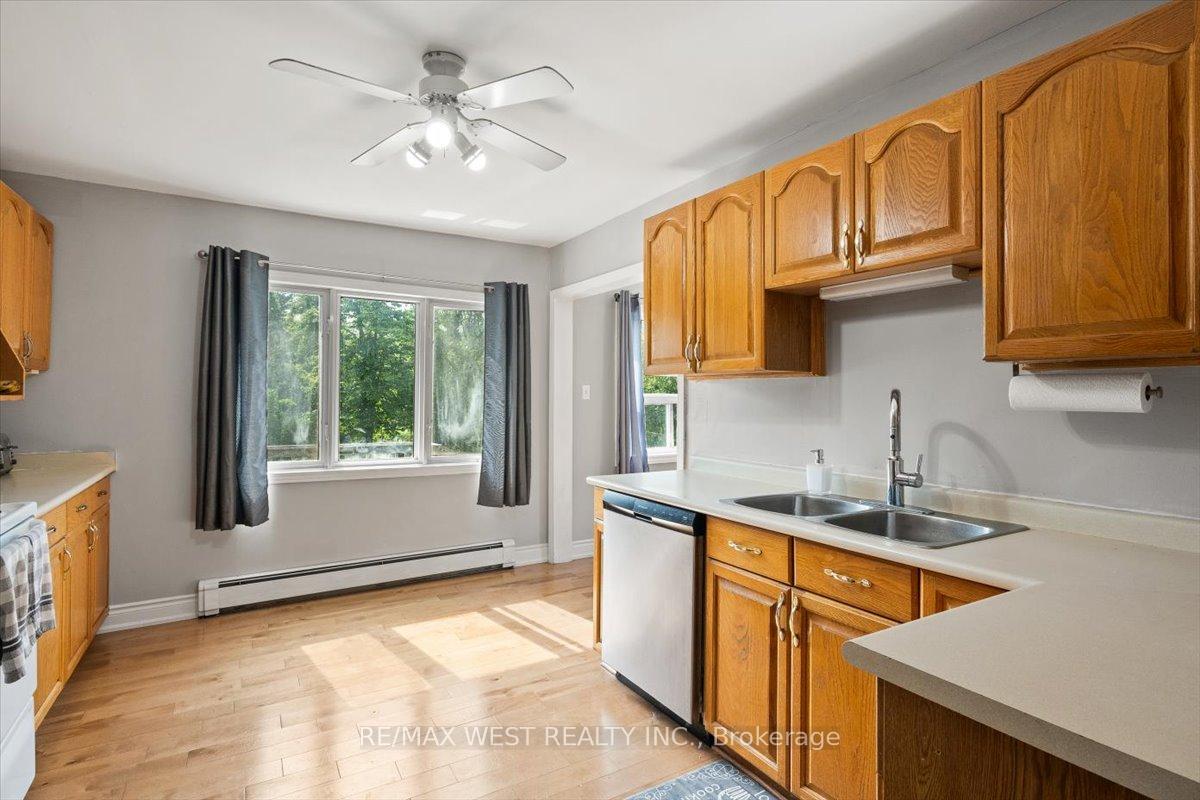 Photo 15 of 25685 Maple Beach Road, Brock, Beaverton — HOMEH