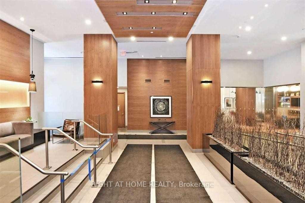 Photo 3 of Unit 724, 295 Adelaide Street W, Toronto, Waterfront Communities — HOMEH