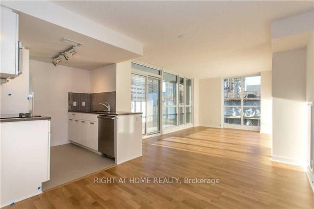 Photo 5 of Unit 724, 295 Adelaide Street W, Toronto, Waterfront Communities — HOMEH