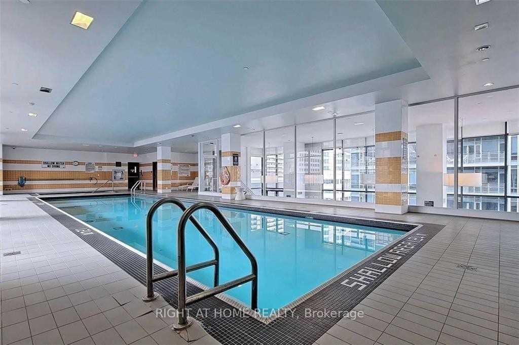 Photo 13 of Unit 724, 295 Adelaide Street W, Toronto, Waterfront Communities — HOMEH