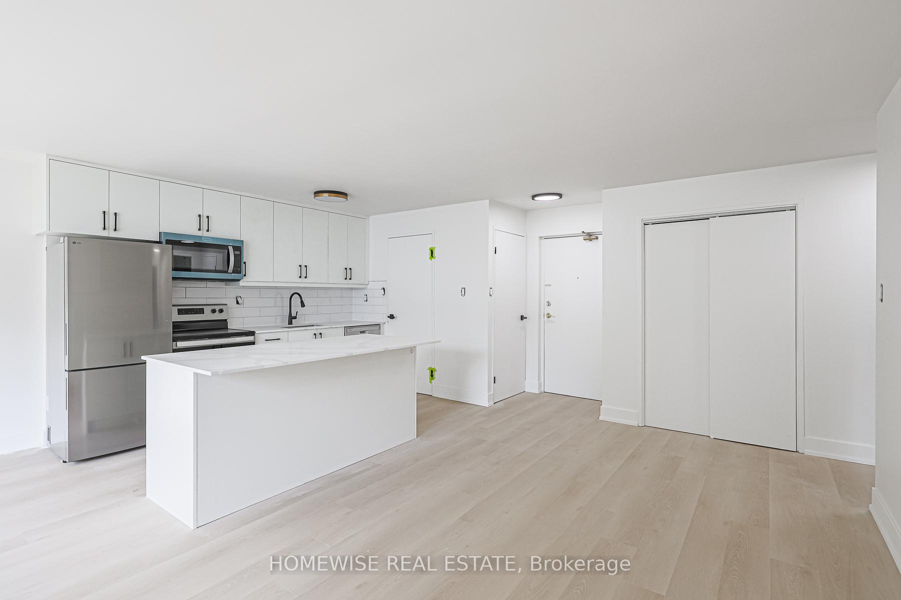 Photo 7 of Unit 13, 81 Ontario Street, Clarington, Bowmanville — HOMEH