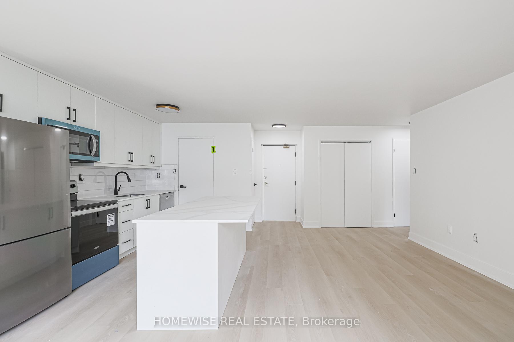 Photo 5 of Unit 13, 81 Ontario Street, Clarington, Bowmanville — HOMEH