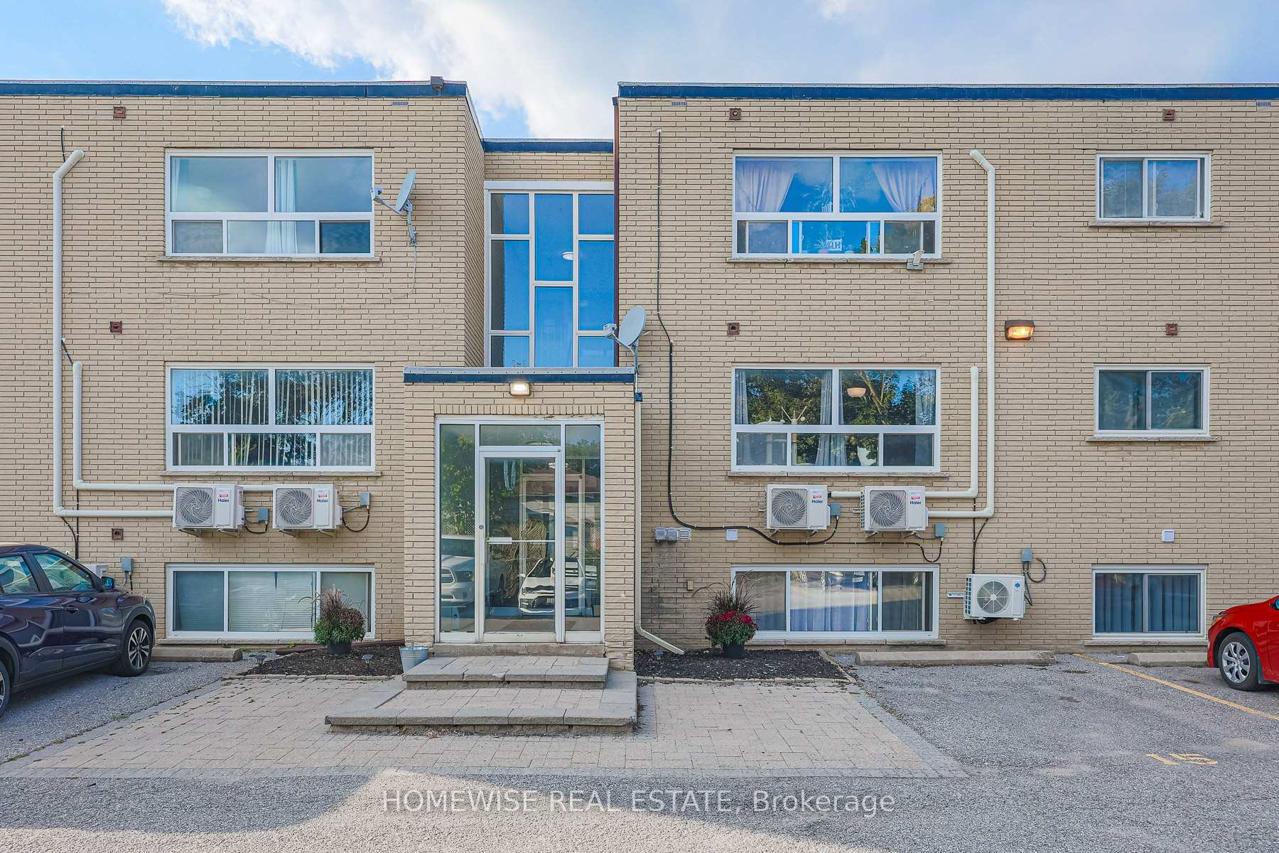 Photo 19 of Unit 13, 81 Ontario Street, Clarington, Bowmanville — HOMEH