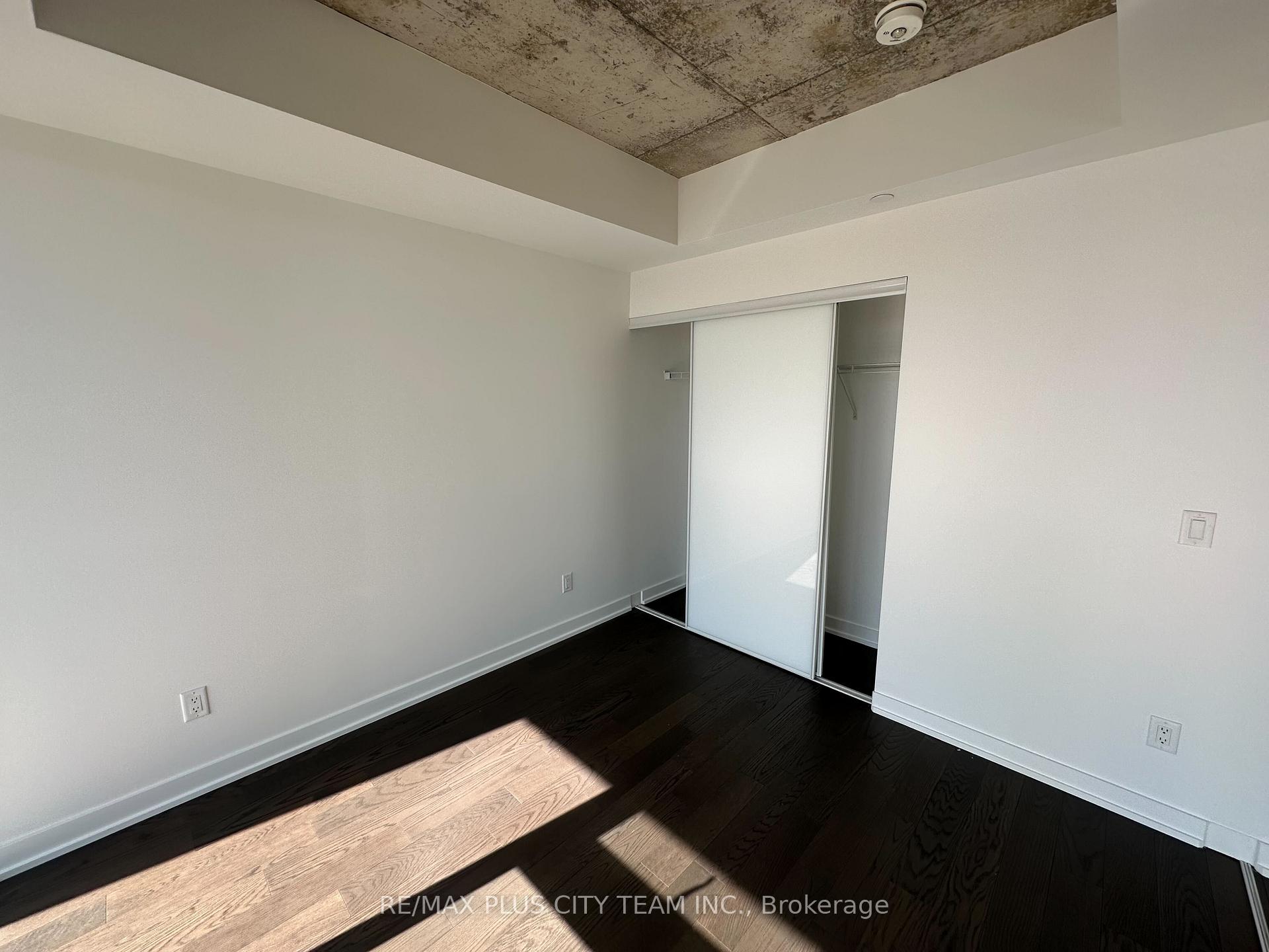 Photo 9 of Unit 1406, 15 Baseball Place, Toronto, South Riverdale — HOMEH