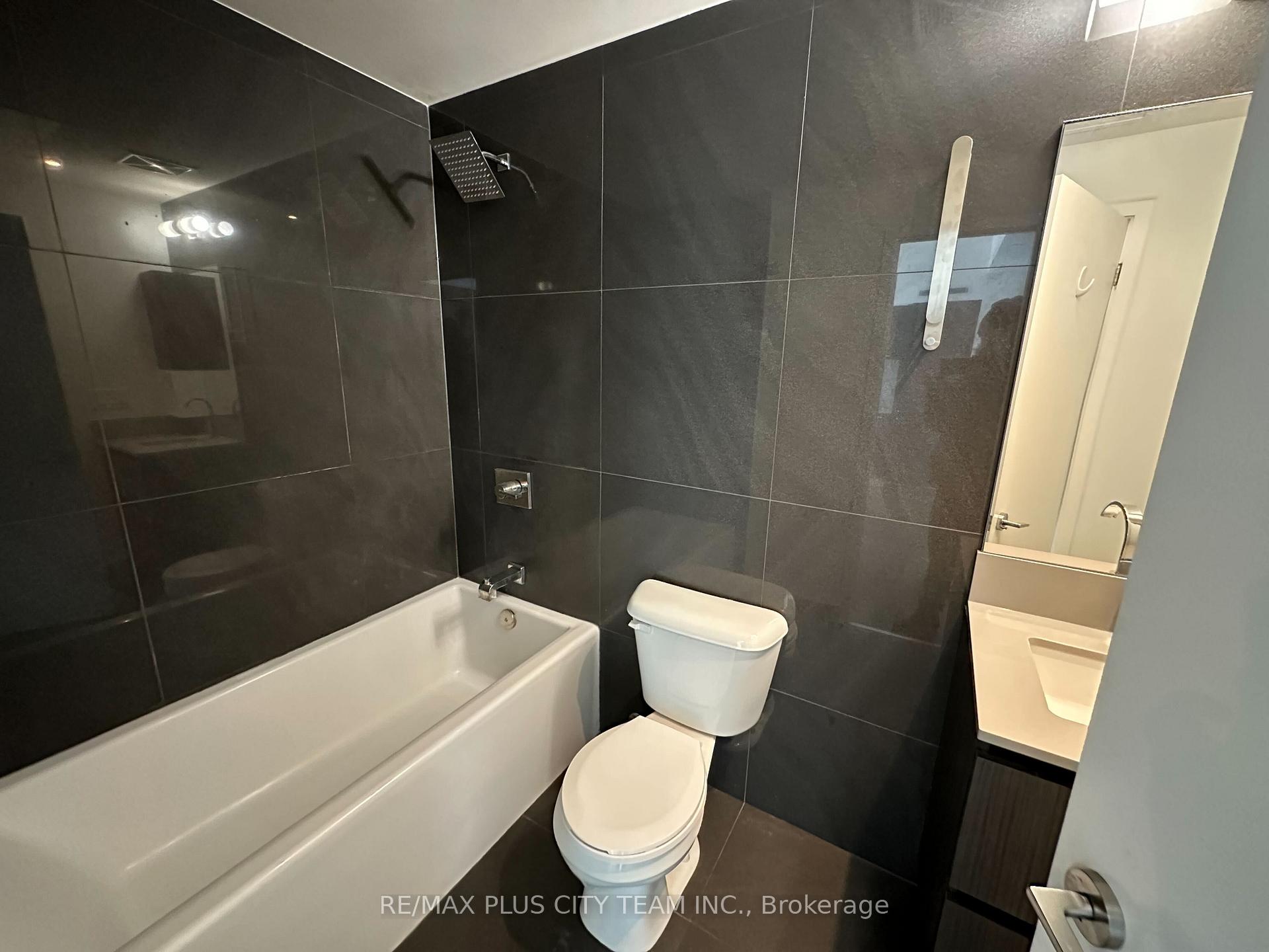 Photo 13 of Unit 1406, 15 Baseball Place, Toronto, South Riverdale — HOMEH