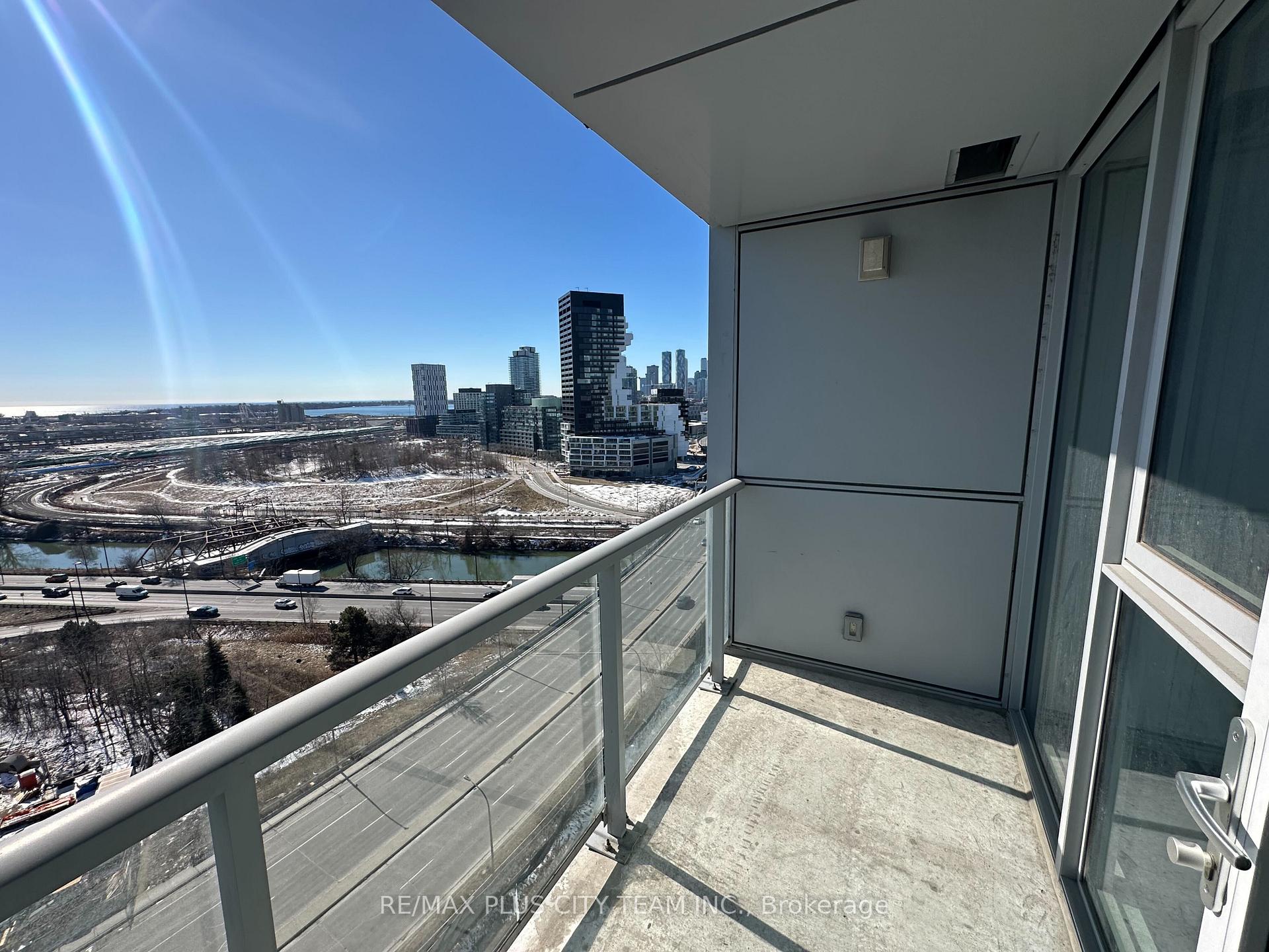 Photo 16 of Unit 1406, 15 Baseball Place, Toronto, South Riverdale — HOMEH