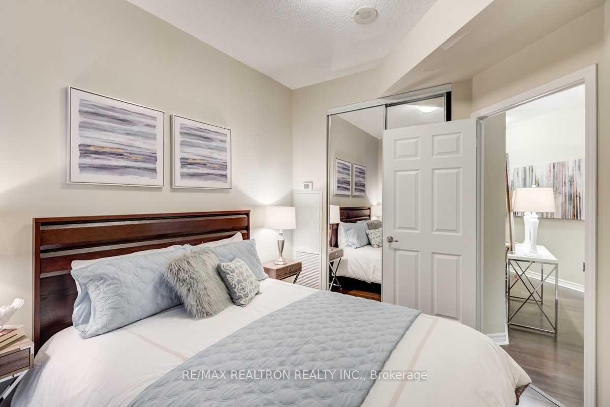 Photo 17 of Unit 1718, 25 Lower Simcoe Street, Toronto, Waterfront Communities — HOMEH